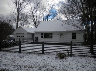 8615 Park Ave, Saint Bonifacius, MN 55375