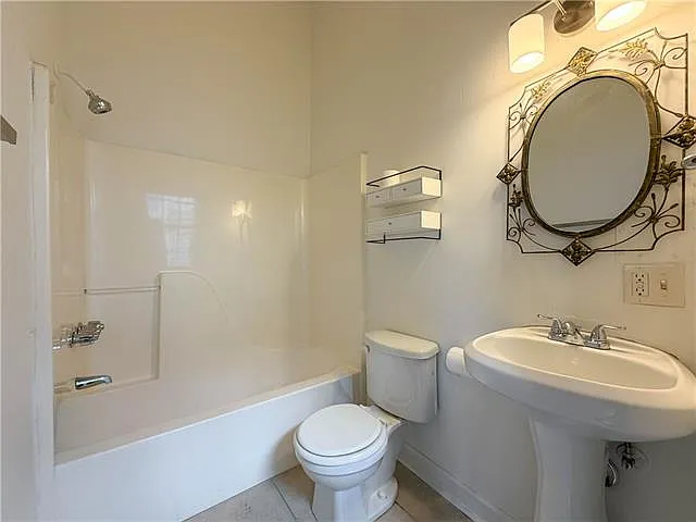 3319 Laurel St — Photo 10