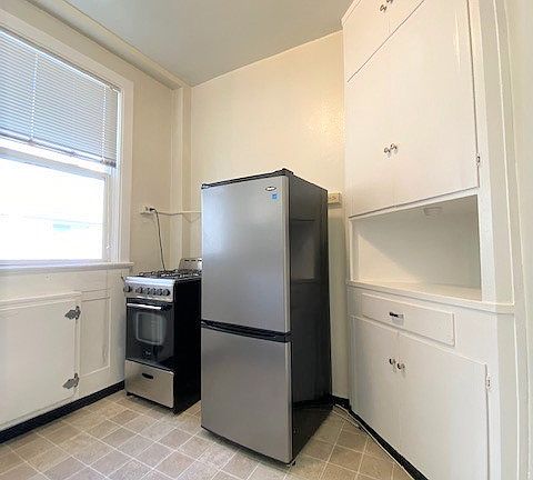 5th image of 565 Geary St #512