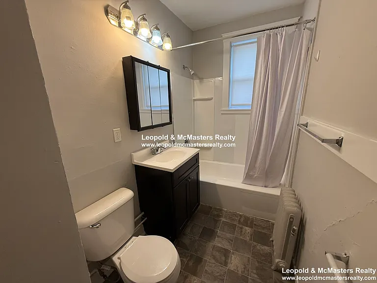 133 Davis Ave #1 — Photo 15