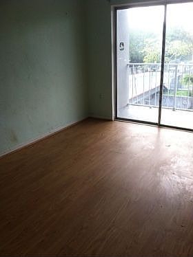 2nd image of 1860 Venice Park Dr APT 227