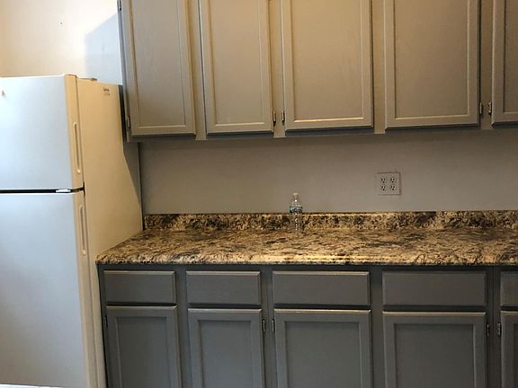 3rd image of 1350 W Hood Ave APT B