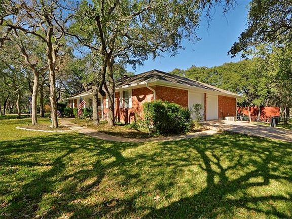 3rd image of 501 W Esparada Dr