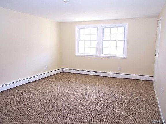 5th image of 9 Grand Canyon Ln