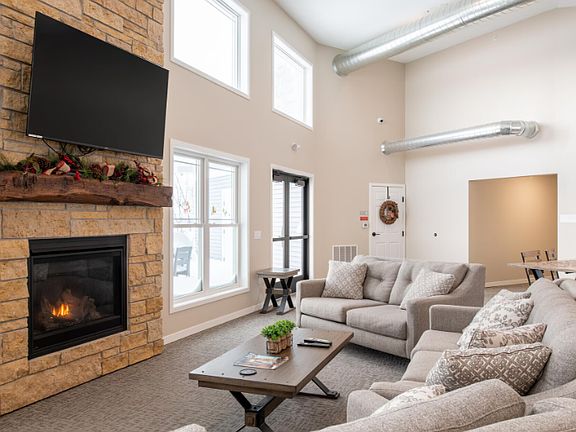 5th image of 608 Pine St #104