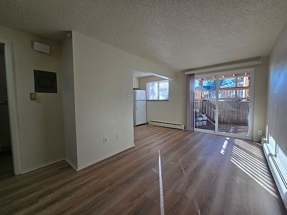 4th image of 1849 Terry St APT 1