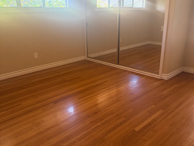 1205 Geneva St — Photo 14