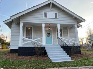 320 Wilson St, Laurens, SC 29360