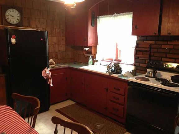 4th image of 26 Mallard Dr