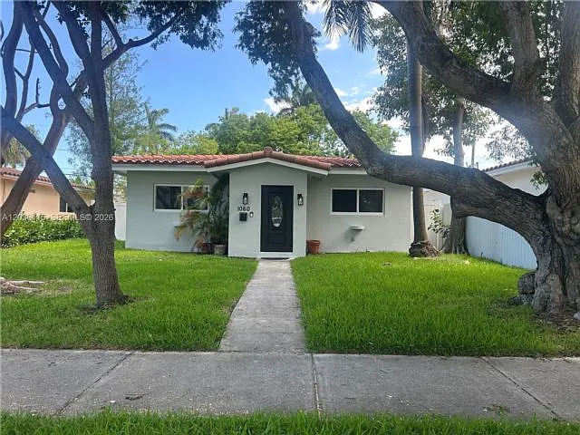 1060 Tyler St — Photo 14