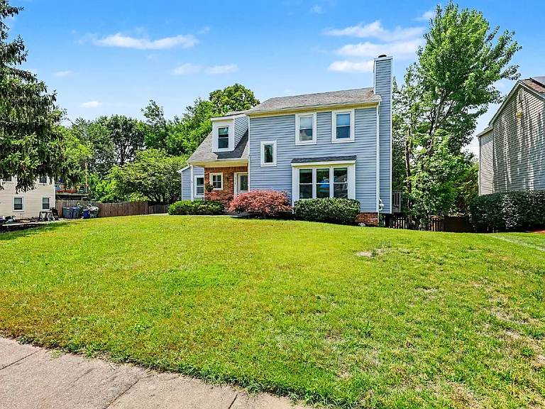 4316 Silas Hutchinson Dr — Photo 2