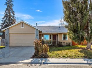 75 W Woodbury Dr, Meridian, ID 83646