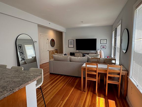 3rd image of 137 Liberty St #1
