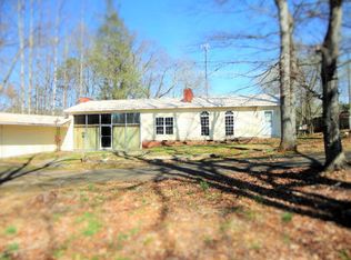 943 N Bridge St, Elkin, NC 28621