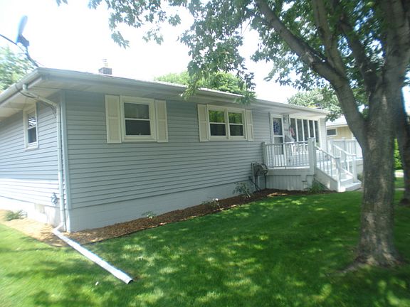2nd image of 9138 Woodward Ave