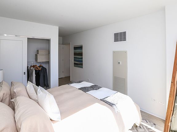 3rd image of 150 W Superior St #704