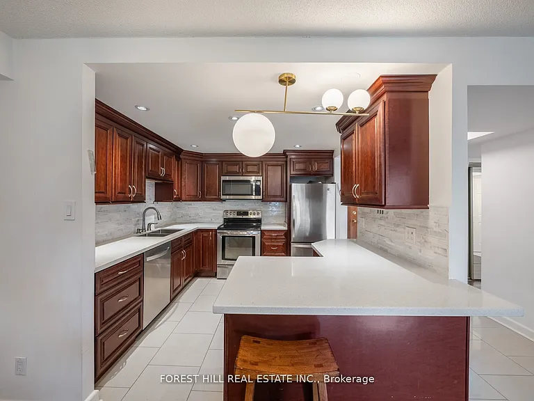 500 Glencairn Ave #303 — Photo 11