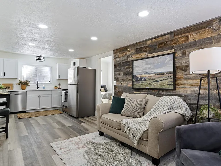 3456 Eccles Ave #2 — Photo 3
