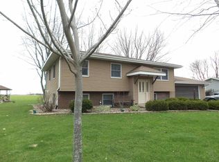 303 N 4th St, Dorchester, WI 54425