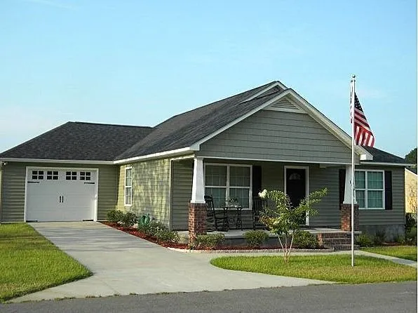 102 Madeline Ln, Coolidge, GA 31738