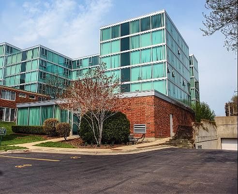 1st image of 3115 S Michigan Ave APT 204