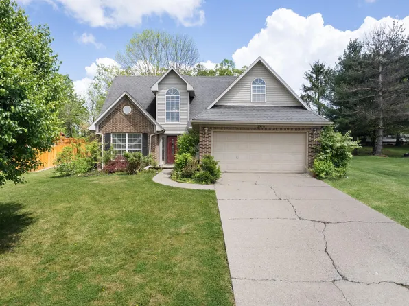 2306 Cedarwood Dr, Maysville, KY 41056