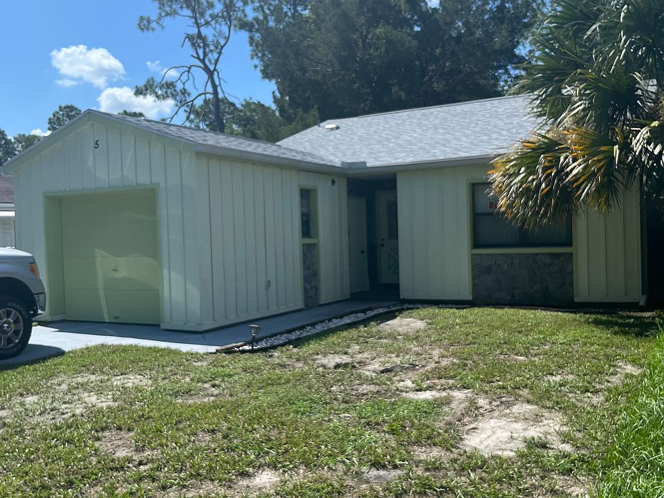 1st image of 5 Chinaberry Cir