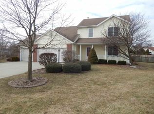 8211 Fallen Pine Ct, Fort Wayne, IN 46815