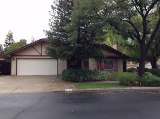 1755 Holly Ave, Clovis, CA