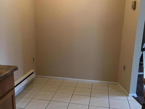 5th image of 160 Cross Slope Ct Unit E