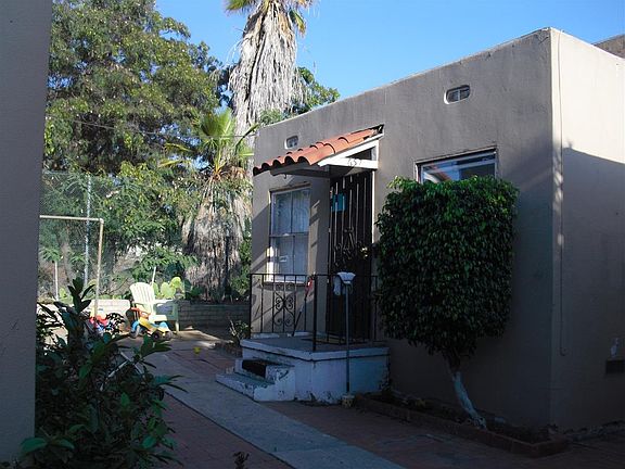 4th image of 651 17th St