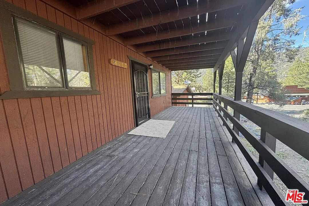 3 bed, 1.5 bath, 1280 sqft, $2,150 — Photo 3