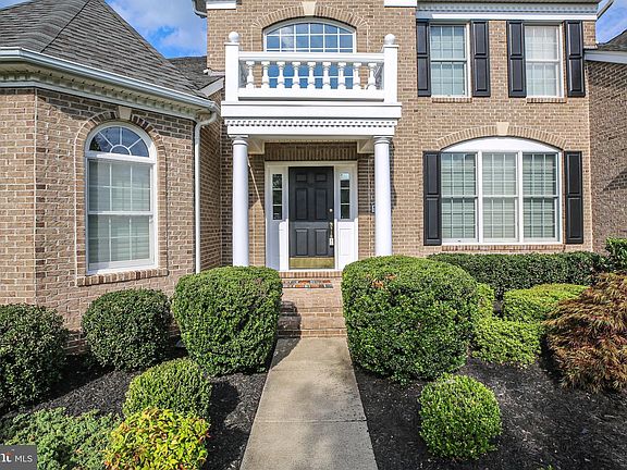 3rd image of 5401 Emmys Mill Ct