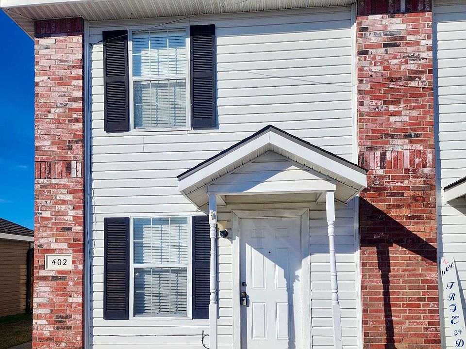 1st image of 402 Woodway Dr