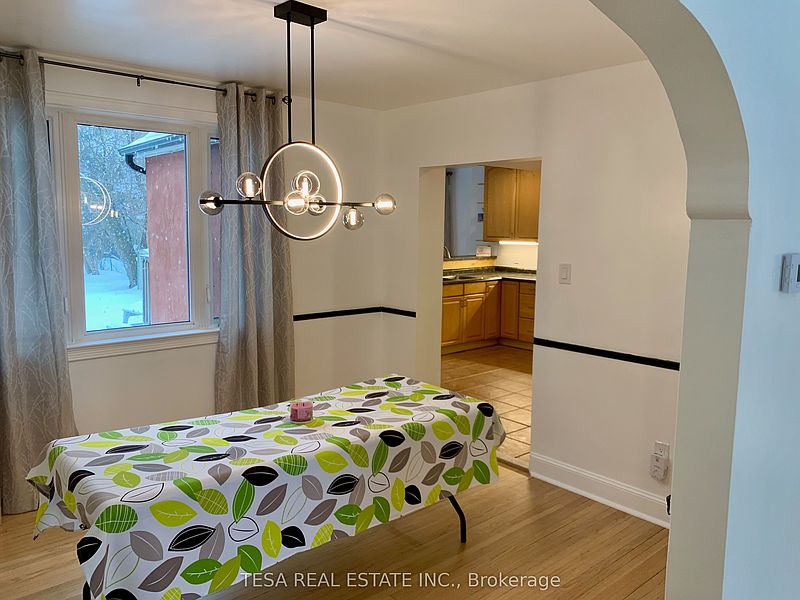 Toronto House for rent - 4 Bedrooms — photo 7