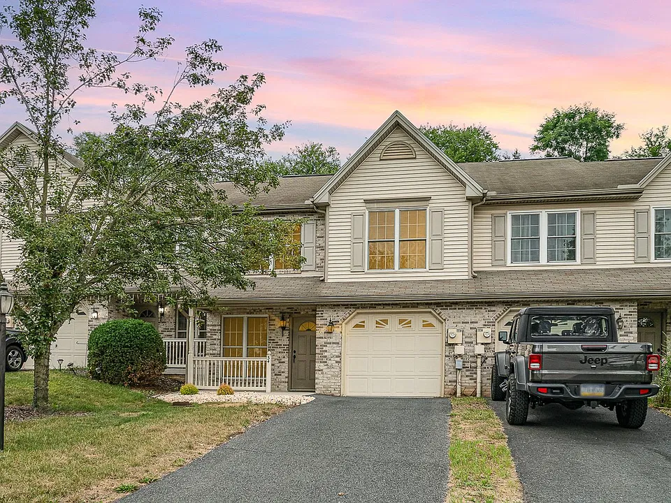 34 Ashburg Dr
