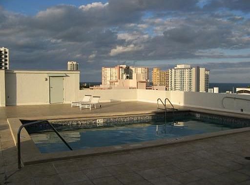 3rd image of 6801 Indian Creek Dr APT 403
