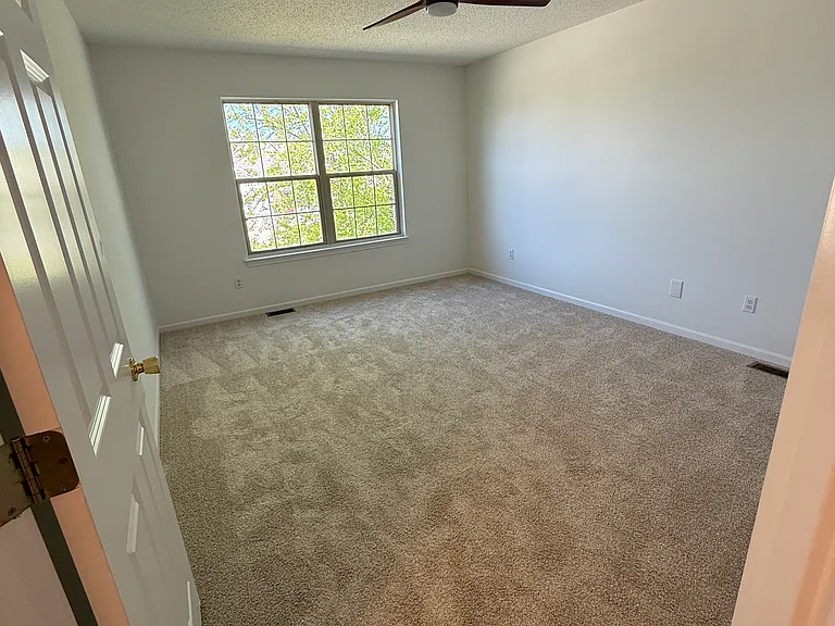 11512 Maywin Dr — Photo 12