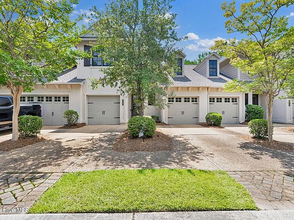 4th image of 1186 Evangeline Drive