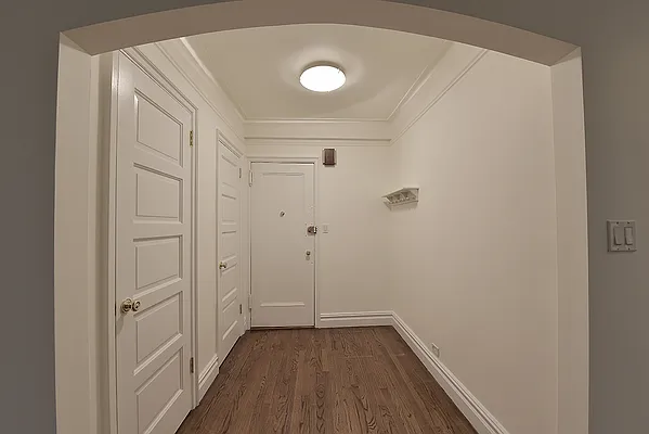 Sold by Prime Manhattan | media 6