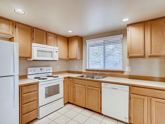 3rd image of 426 97th Ave SE