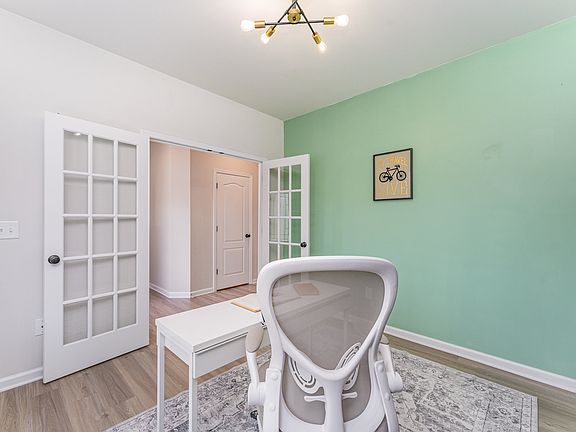 5th image of 9453 Avery Lilac Ln