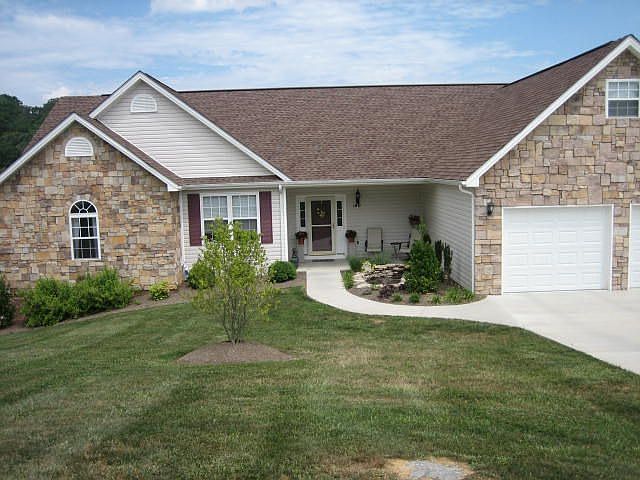 140 Austin Ridge Court