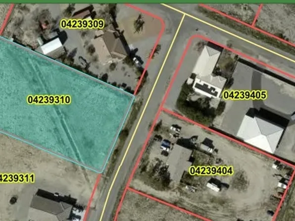 2530 Tahachapi Ave, Pahrump, NV 89048