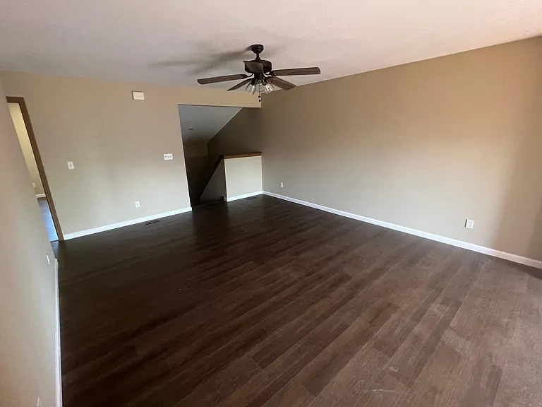 314 S Creekside Ct #314 — Photo 5