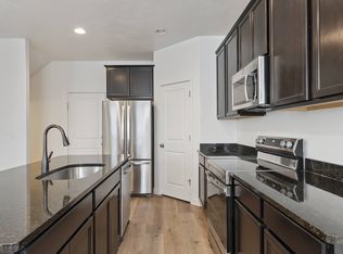 288 W Willow Creek Drive, Saratoga Springs, UT 84045