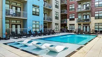 1 bed, 1.0 bath, 730 sqft, $1,359 — Photo 4