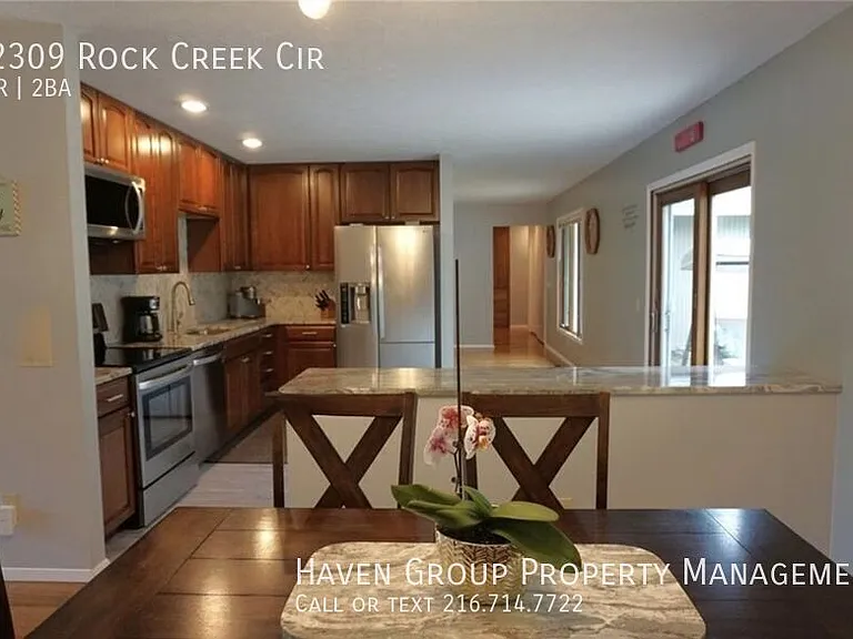 22309 Rock Creek Cir — Photo 5