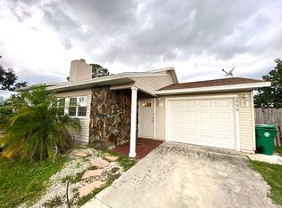 2599 SE Grand Dr, Port Saint Lucie, FL 34952