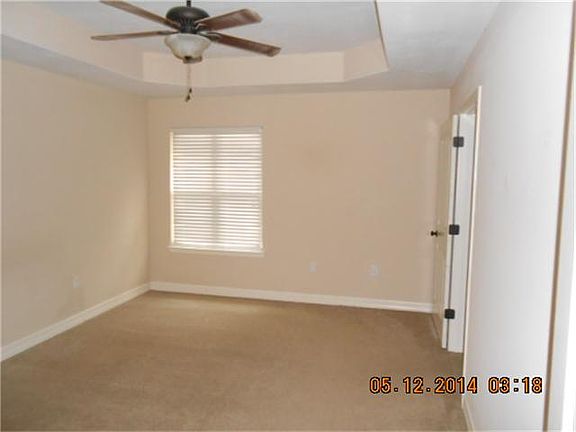 5th image of 18175 Lake Dr E